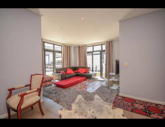 2 BEDROOM PROPERTY TO RENT IN SEA POINT